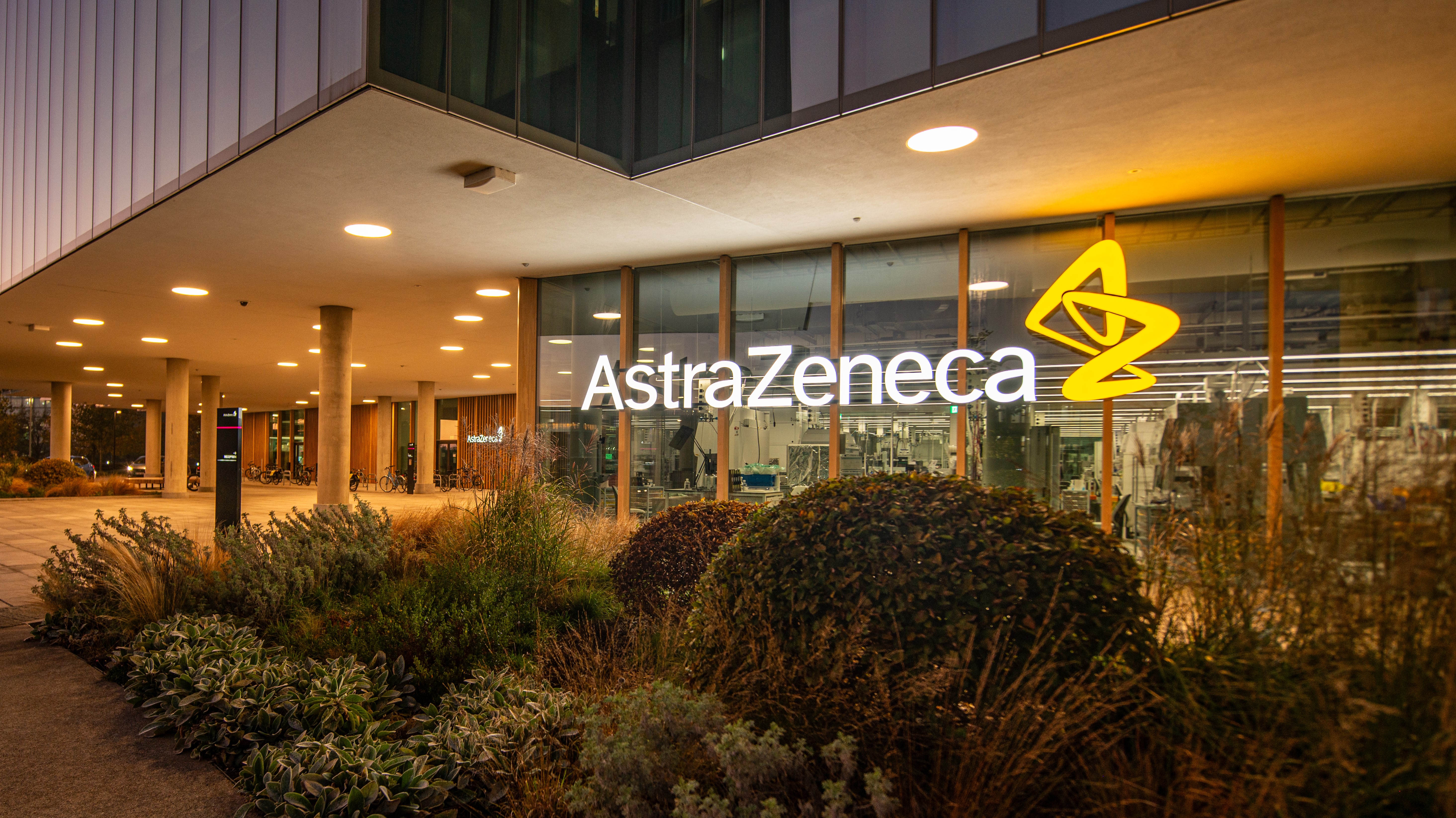 AstraZeneca scoops up FibroGen’s China operations for $160 million